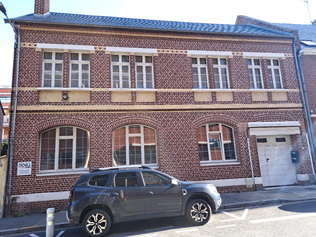 Façade de l’agence Ma Gestion Premium à Amiens, 8 Rue de l’Amiral Lejeune